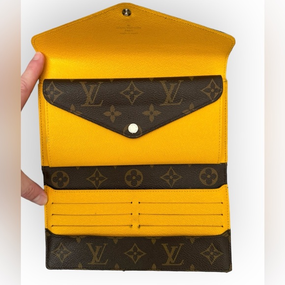 LOUIS VUITTON Limited Edition Marie-Lou Tri-fold Long Wallet, Mimosa - Picture 14 of 16